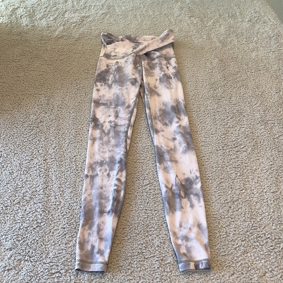 Lululemon Align Pant 28 Criss Cross Waist
Diamond Dye Stargaze Pitch Grey size 4 - Picture 2 of 10
